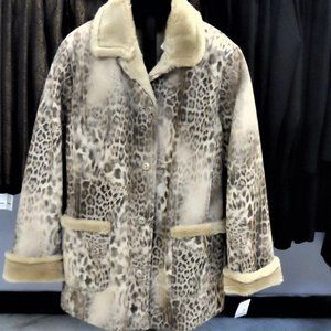 COAT   LINING IN FAUX FUR DESIGNERS  NWT